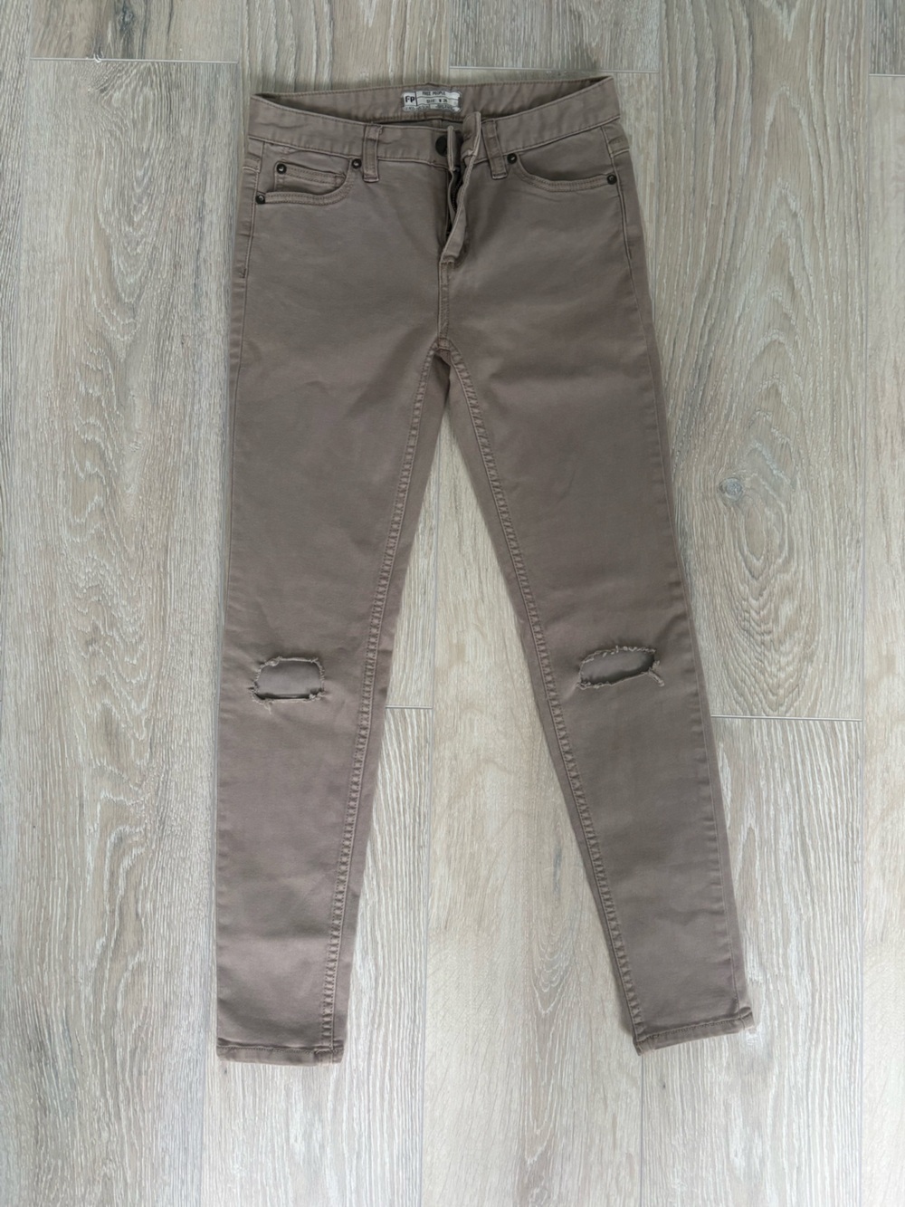 Free People Skinny Jeans in Taupe Brown